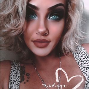 Meet your Posher, Danni